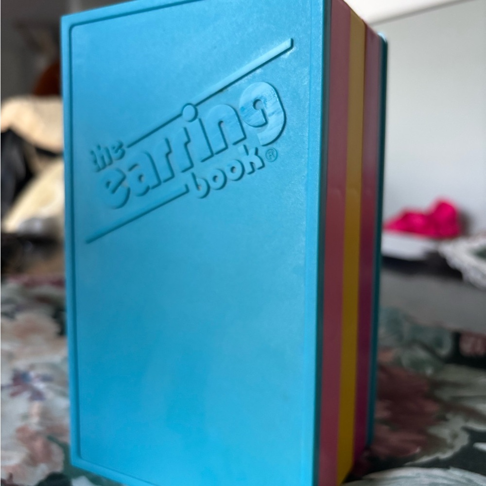 Vintage 1980’s Earring Book Organizer
